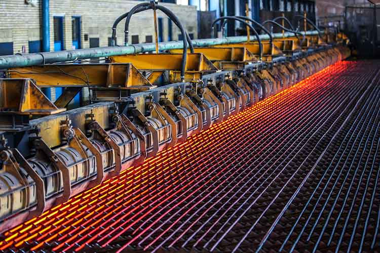 ایران کارخانه آهن اسفنجی در پرو احداث می کند